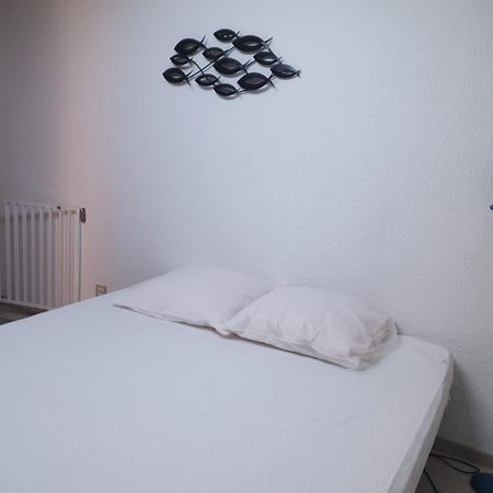 Appartement Climatise A 800M De La Plage Fréjus Exterior foto